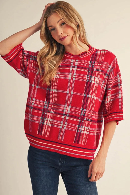 Short sleeves plaid sweater top.