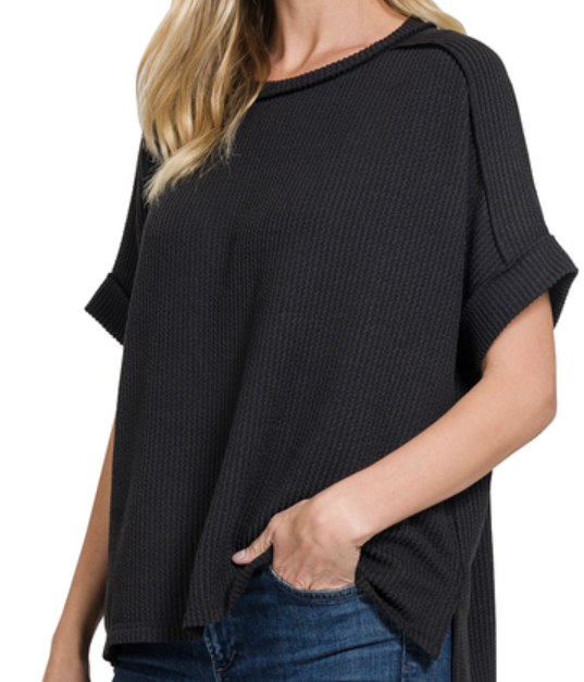 Raised rib cuff sleeve raw edge top short sleeve
