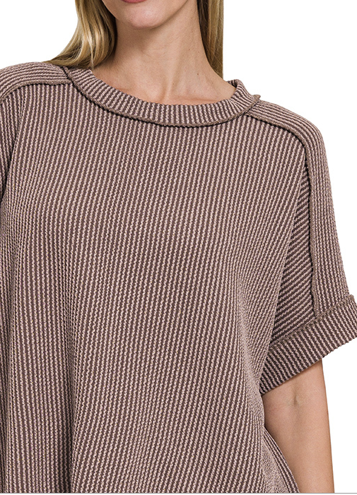 Raised rib cuff sleeve raw edge top short sleeve