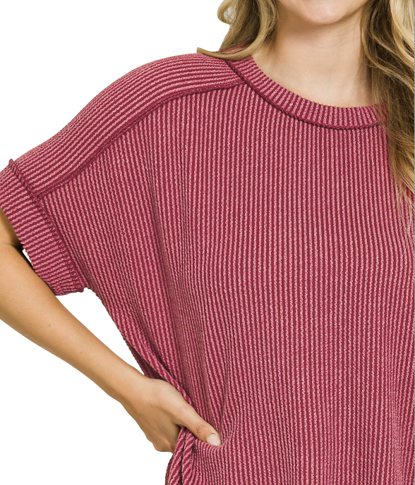Raised rib cuff sleeve raw edge top short sleeve