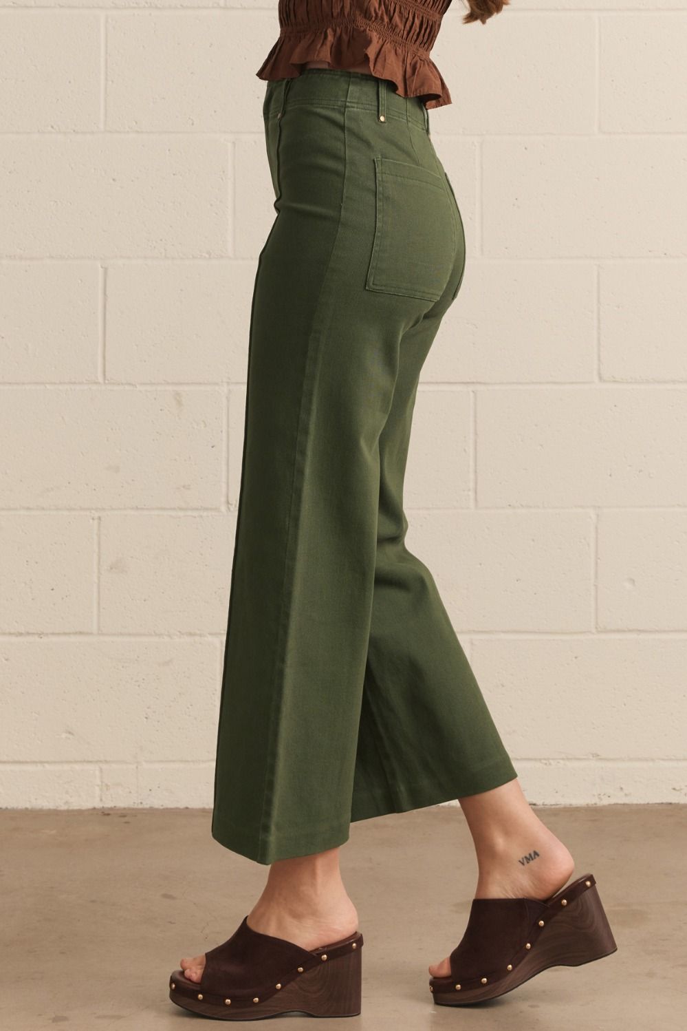 Solid high rise wide leg pants