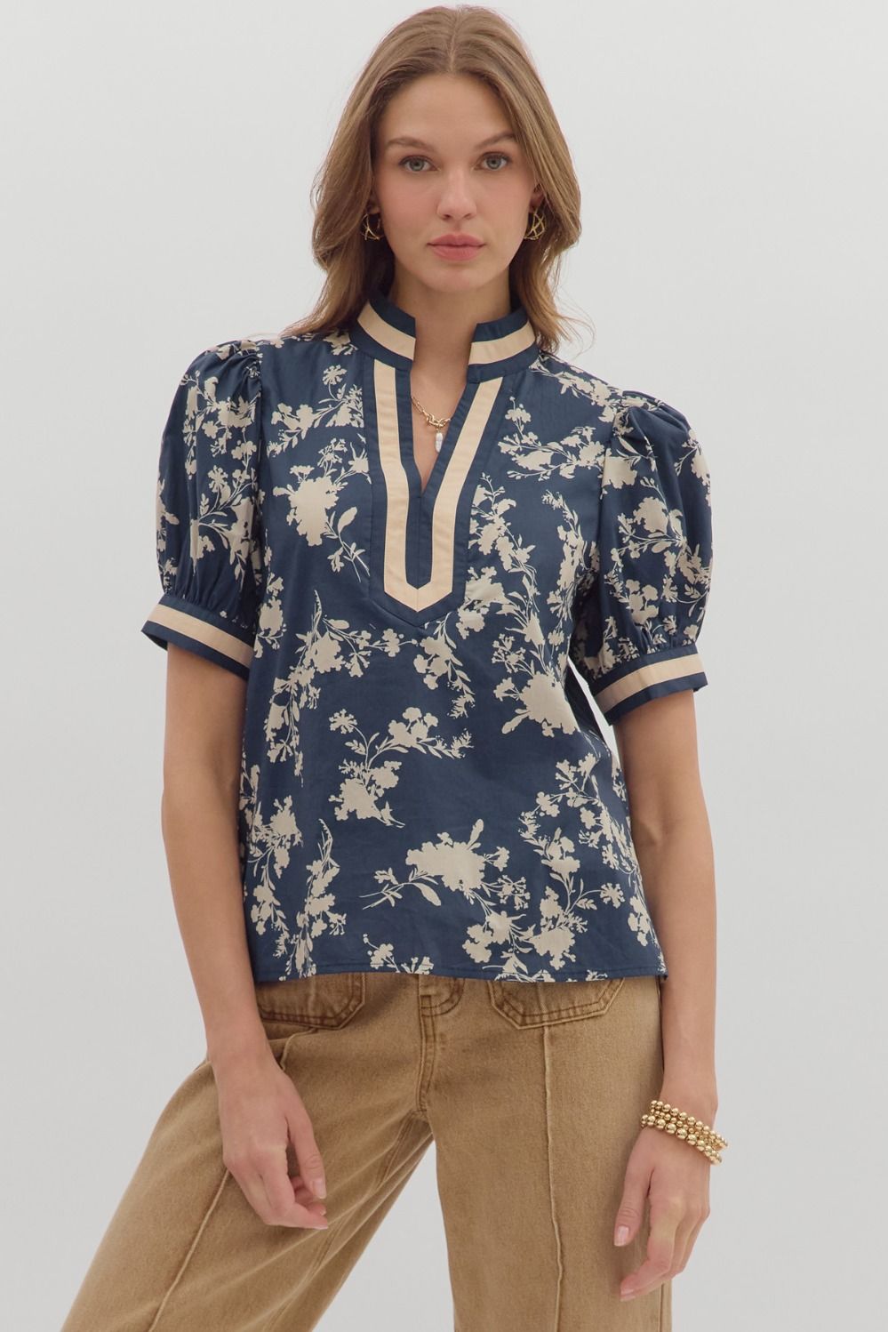 Floral print short puff sleeve top featuring multicolor accent V