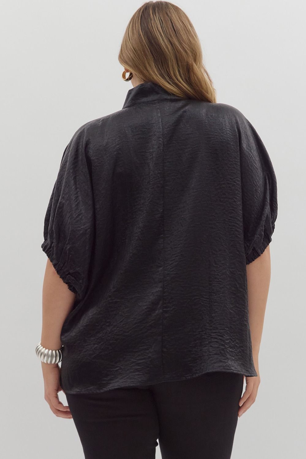 Metallic V-neck band collar short dolman sleeve top