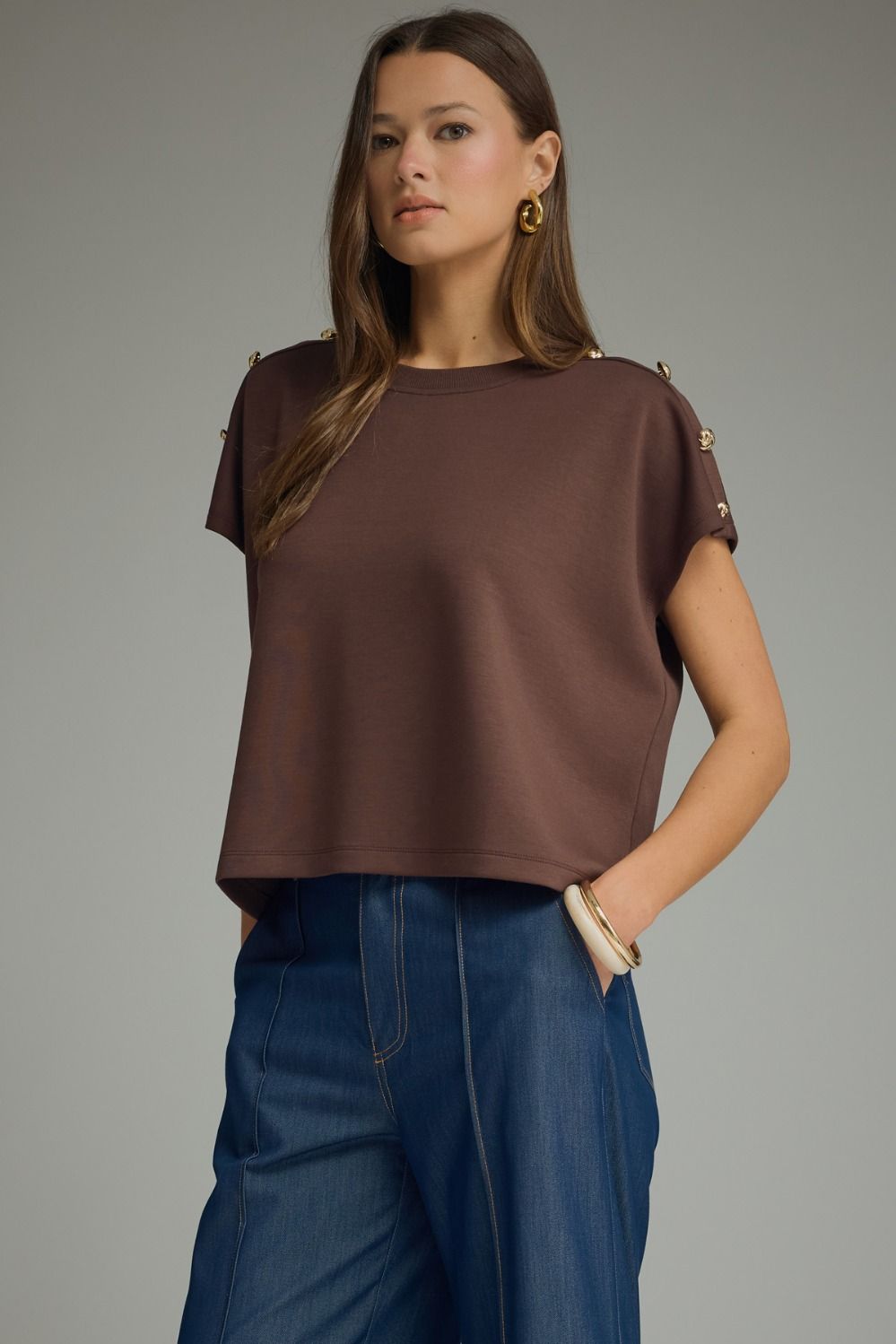 Solid round neck short sleeve knit top