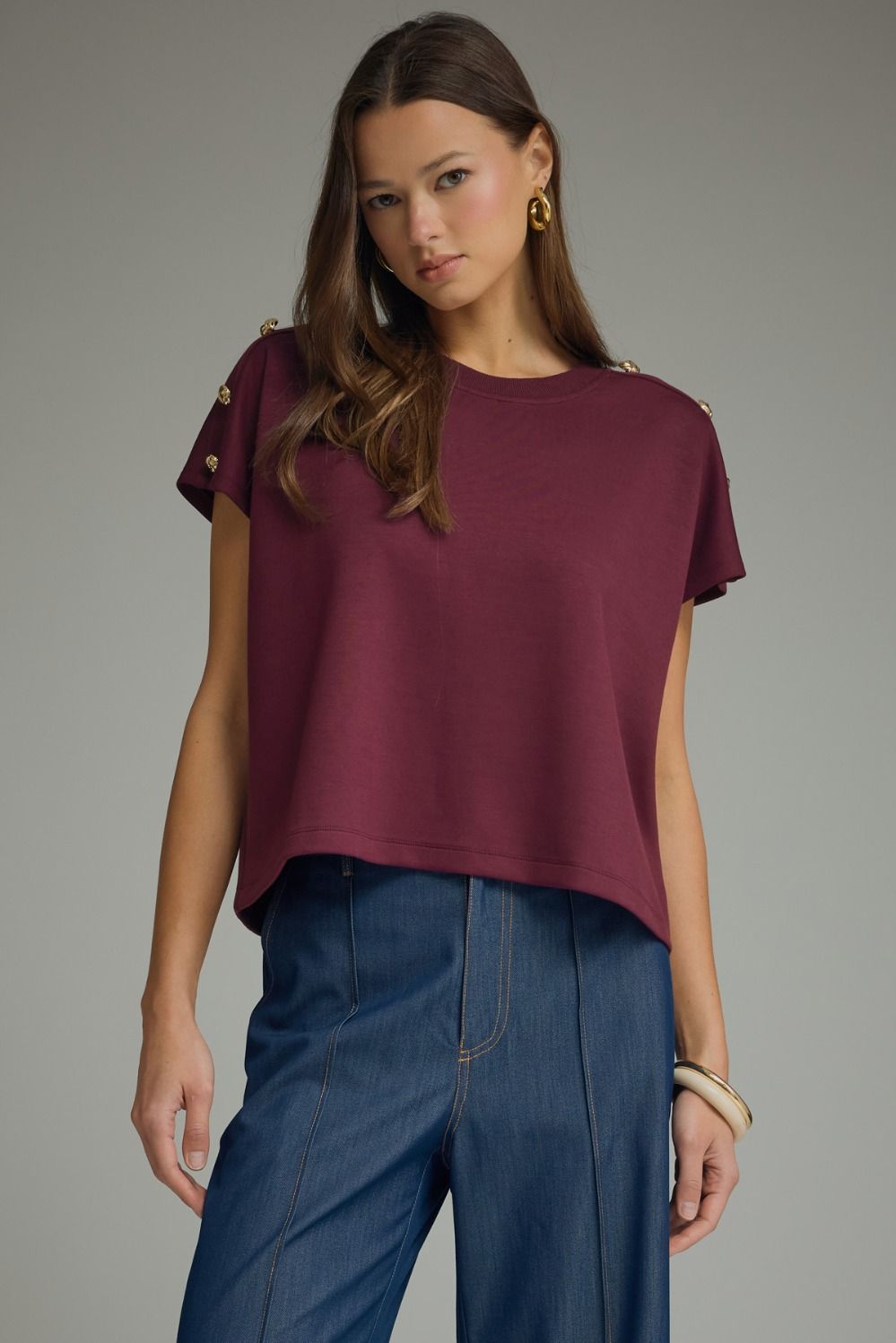 Solid round neck short sleeve knit top