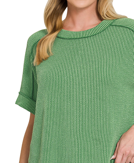Raised rib cuff sleeve raw edge top short sleeve